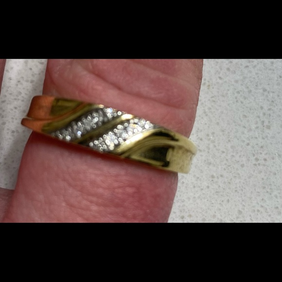 New Mens .05 ctw Genuine Real Natural Diamond 10k Yellow Gold Wedding Band - Picture 2 of 7